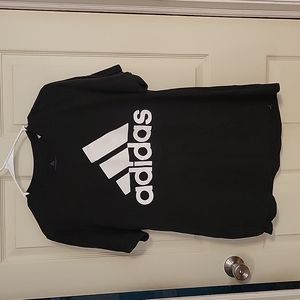 Adidas tshirt